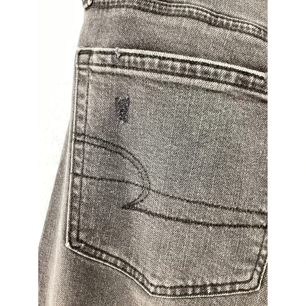 American Eagle AE EX Boyfriend Jeans Washed Black Distressed Straight Leg 6
